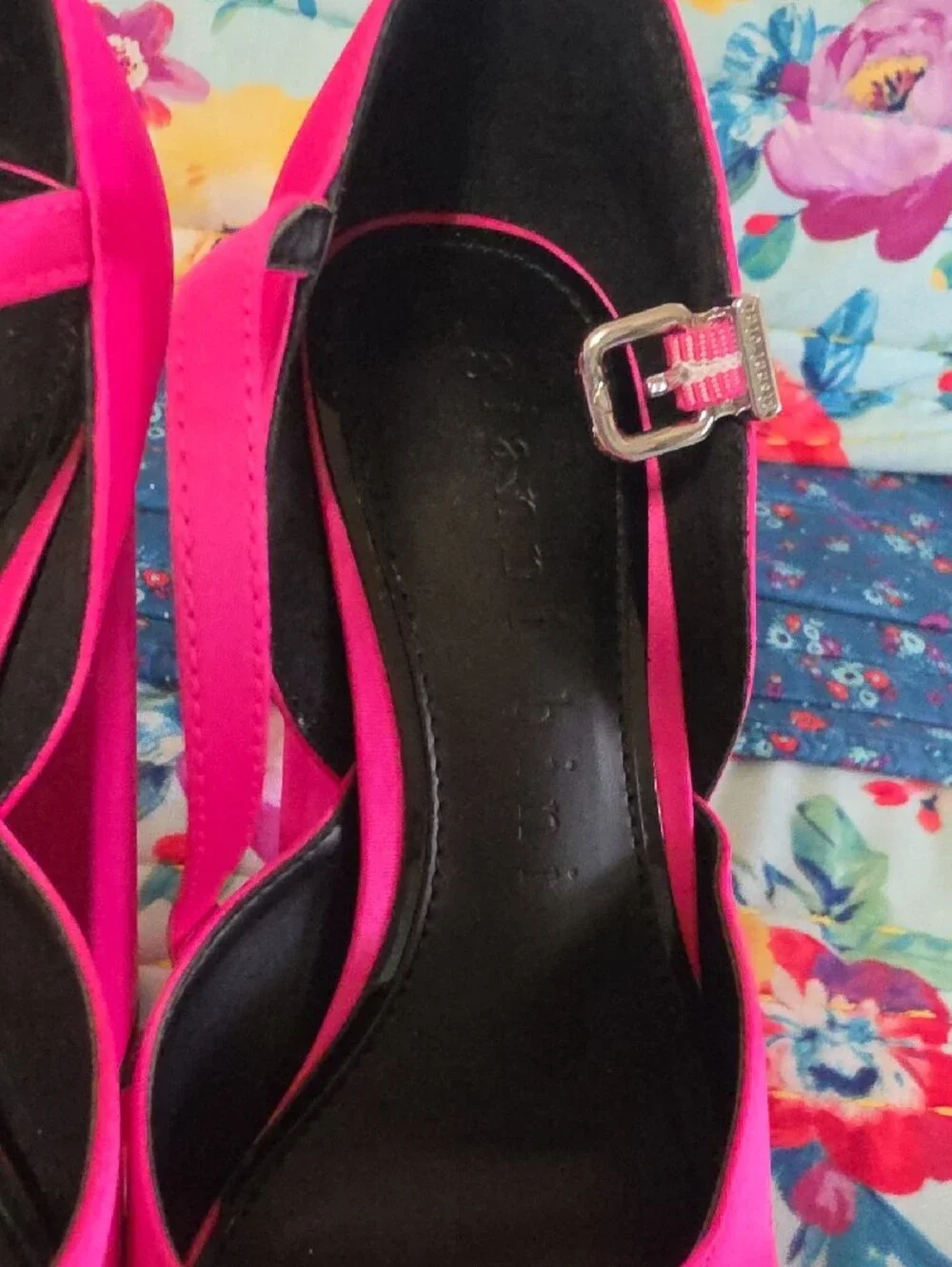 Gianni Bini Hot Pink Platform Mary Jane Pumps